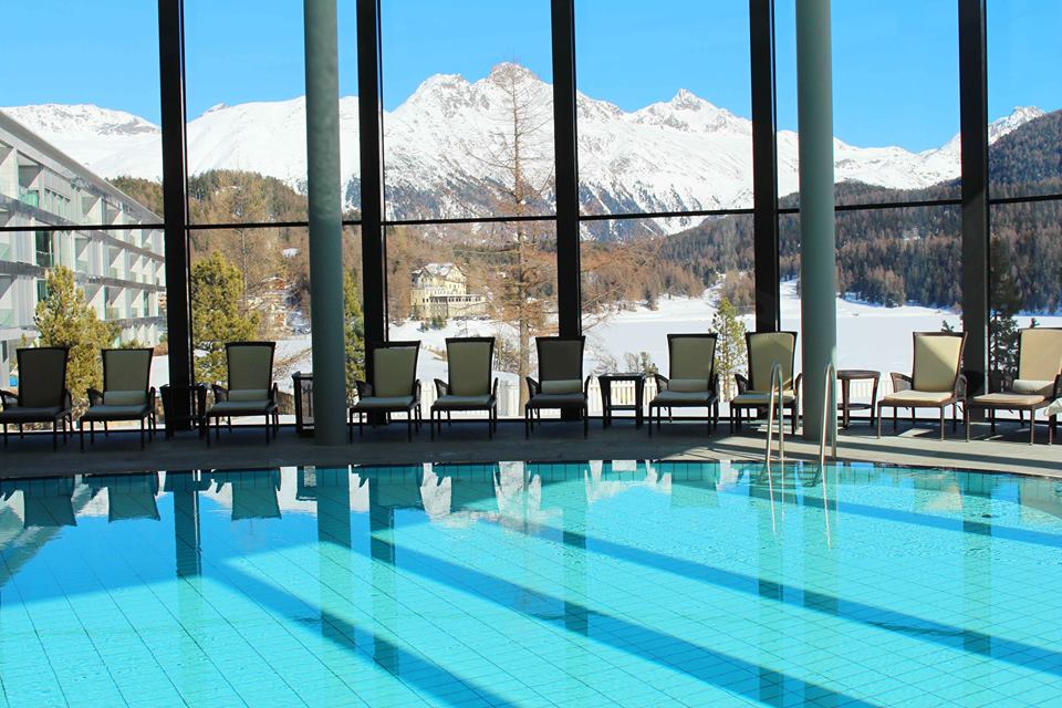 piscina interna Badrutt's Palace Saint Moritz Svizzera