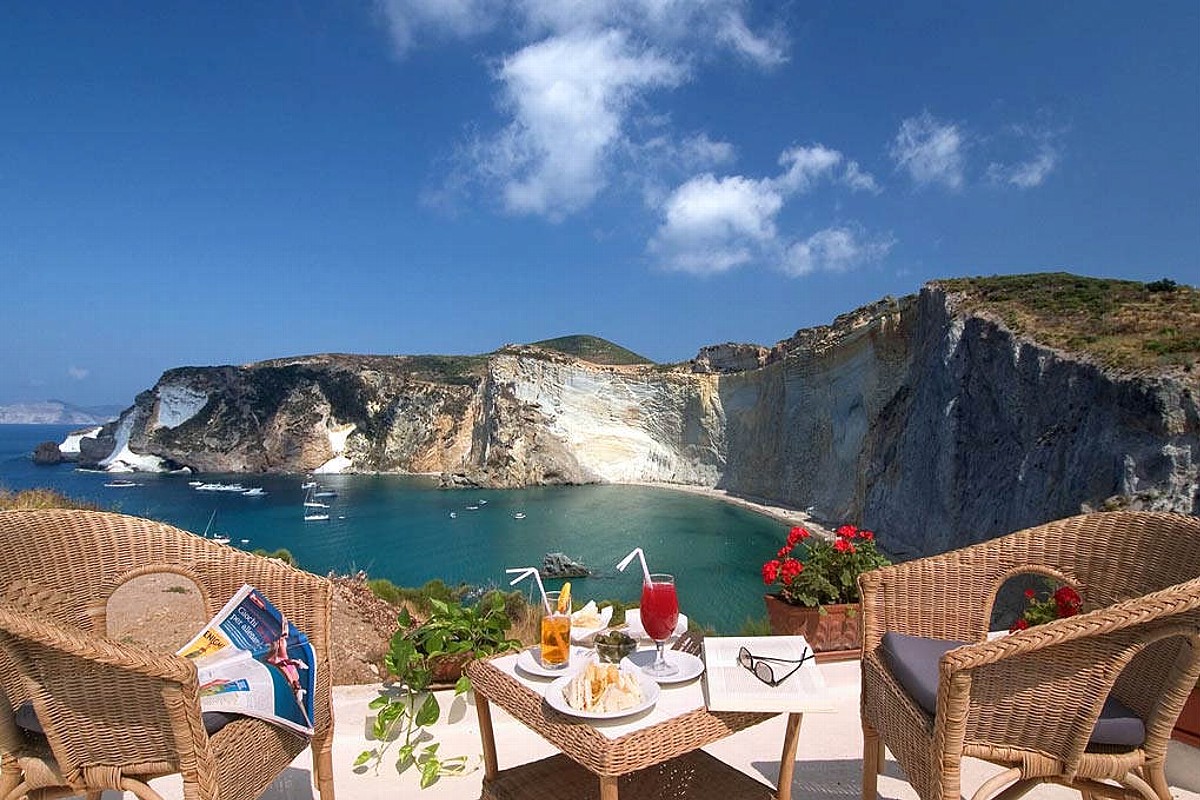 spettacolo hotel chiaia di luna ponza