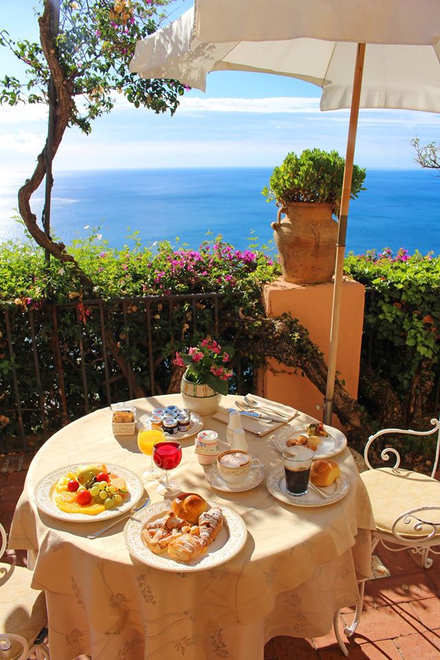 breakfast at san domenico Palace taormina