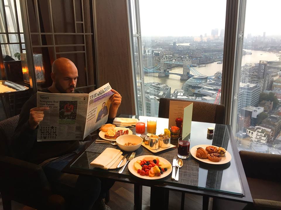 colazione con vista Hotel Shangri La at Shard Londra