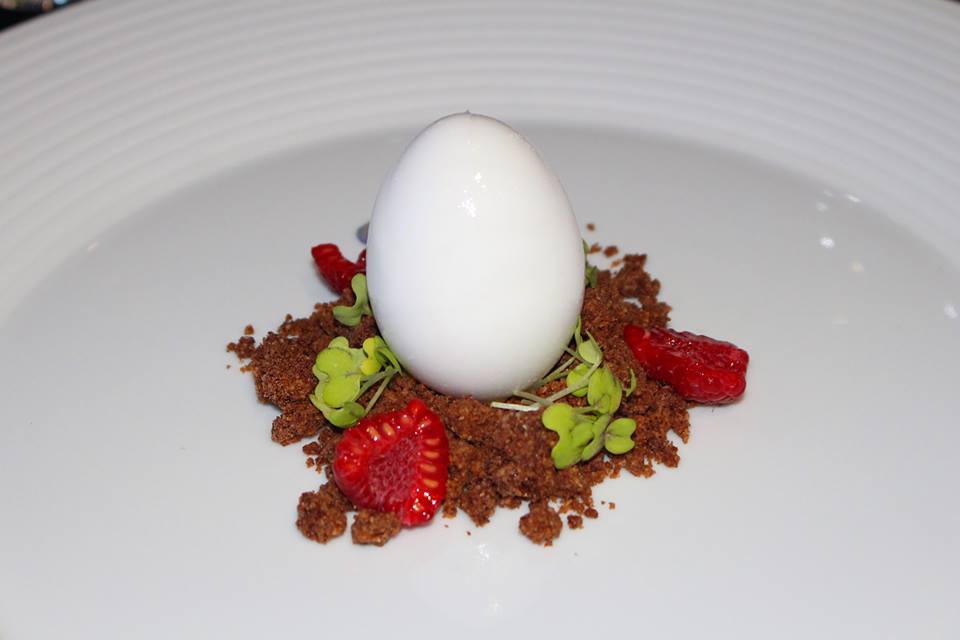 dessert uovo allevato a terra