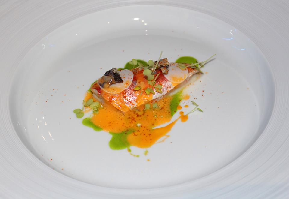 triglia con asparagi di mare e sconcigli