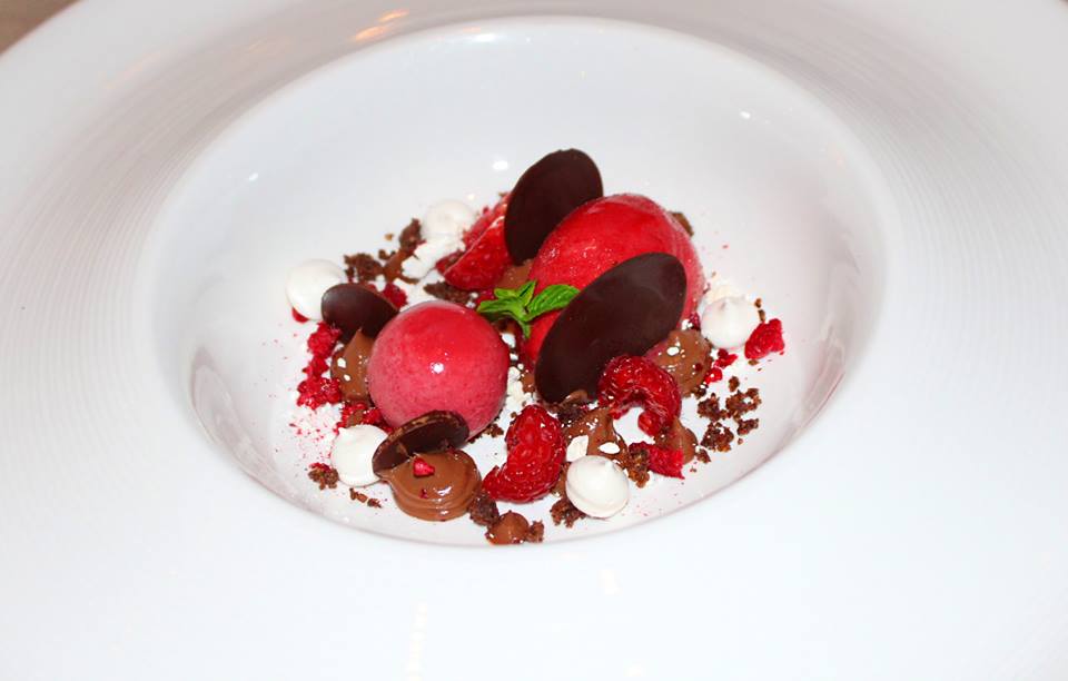  "Dessert with raspberries and dark chocolate" monzu restaurant capri