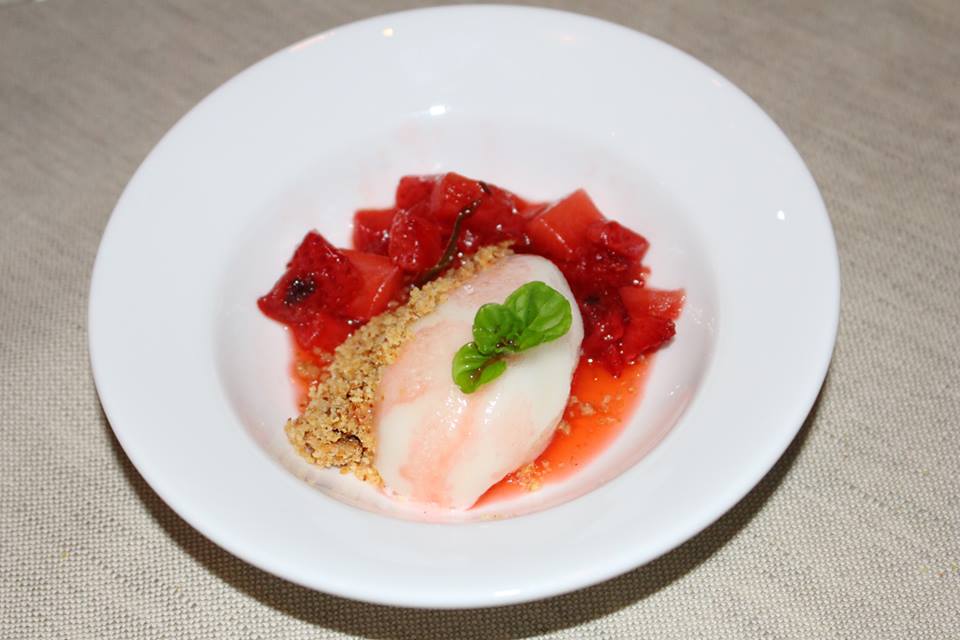  "Lemon sorbet with strawberries" monzu restaurant capri